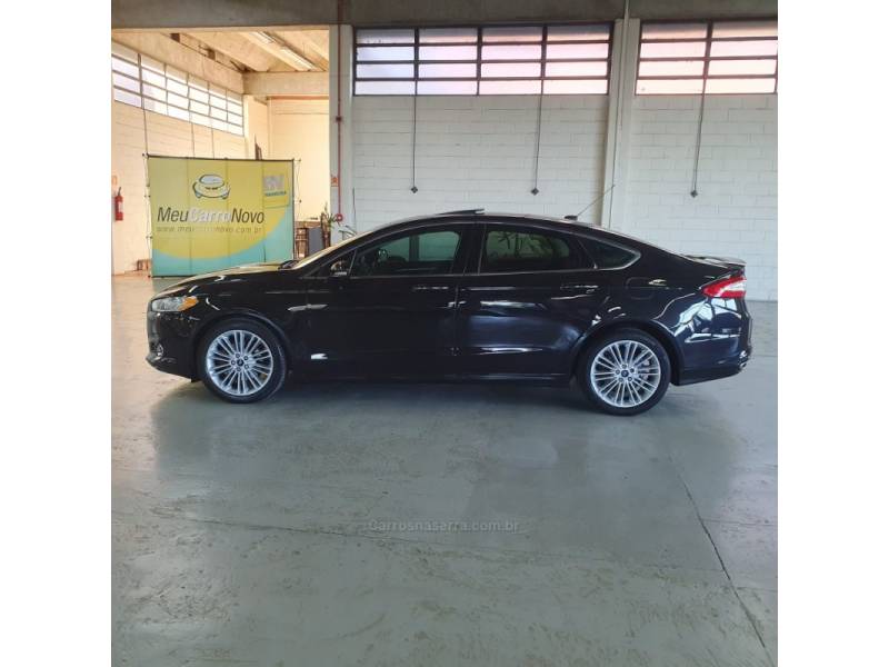 FORD - FUSION - 2013/2014 - Preta - R$ 78.900,00