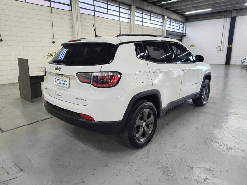 JEEP - COMPASS - 2017/2018 - Branca - R$ 96.900,00