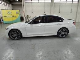 BMW - 328I - 2018/2018 - Branca - R$ 206.900,00