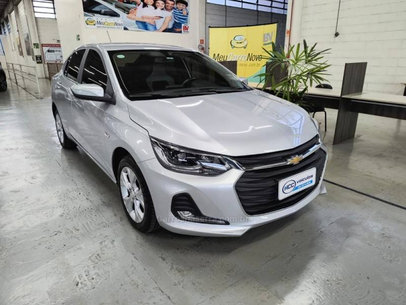 CHEVROLET - ONIX - 2019/2020 - Prata - R$ 83.900,00