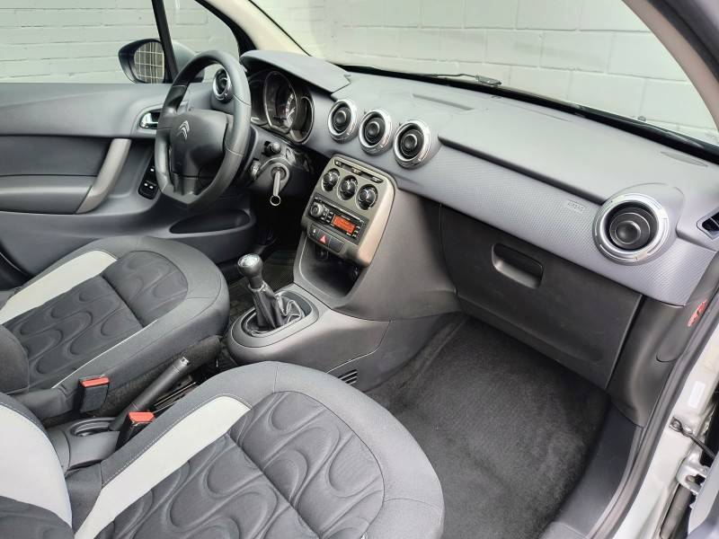 CITROËN - C3 - 2014/2014 - Prata - R$ 41.900,00