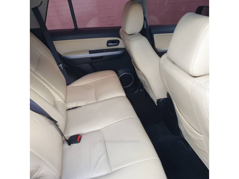 SUZUKI - GRAND VITARA - 2014/2015 - Preta - R$ 65.900,00