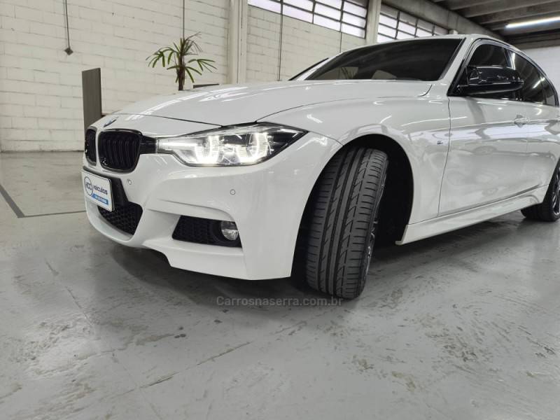 BMW - 328I - 2018/2018 - Branca - R$ 206.900,00