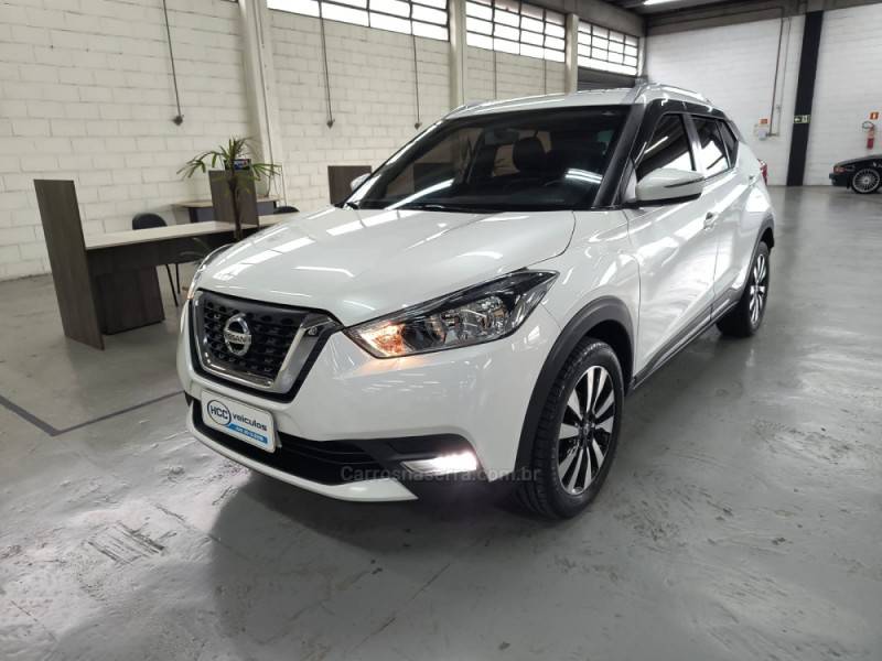 NISSAN - KICKS - 2018/2018 - Branca - R$ 84.900,00