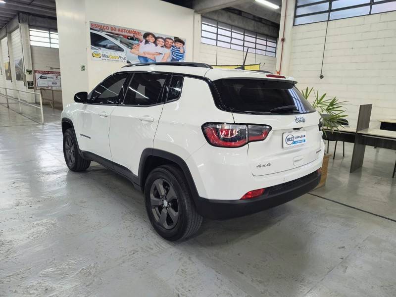 JEEP - COMPASS - 2017/2018 - Branca - R$ 96.900,00