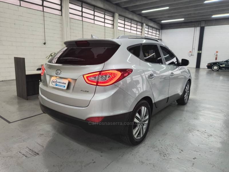 HYUNDAI - IX35 - 2015/2016 - Prata - R$ 78.900,00