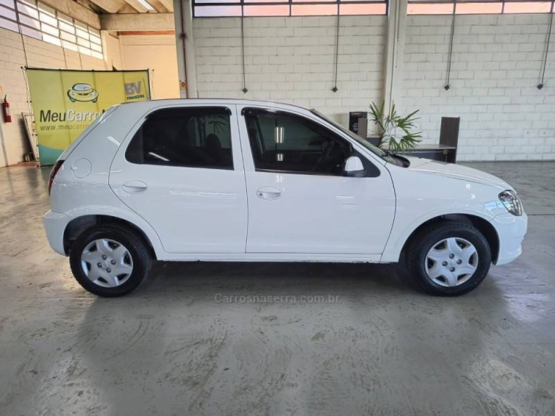 CHEVROLET - CELTA - 2012/2013 - Branca - R$ 33.900,00