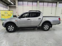 MITSUBISHI - L200 TRITON - 2012/2013 - Prata - R$ 95.900,00