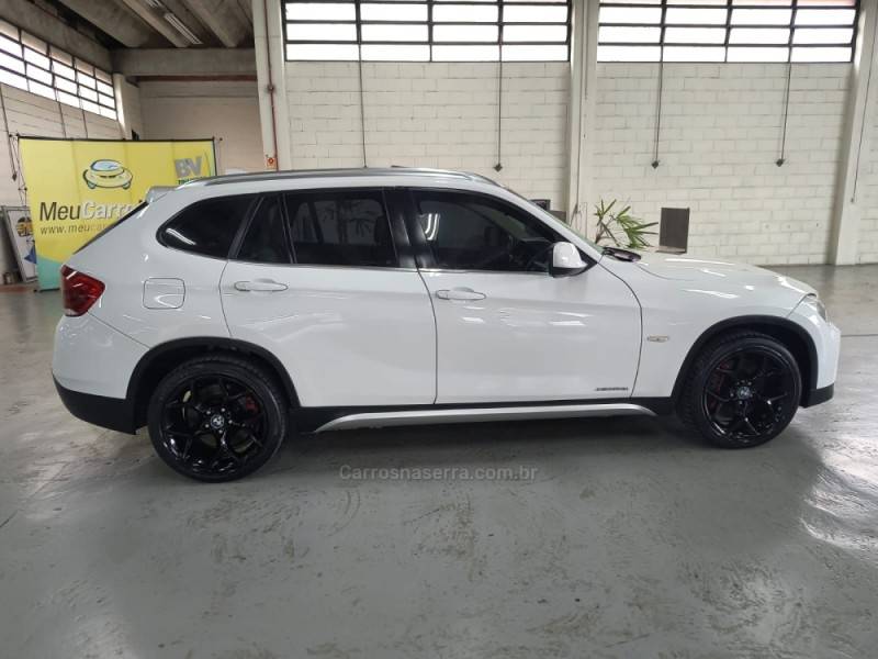 BMW - X1 - 2012/2012 - Branca - R$ 79.900,00