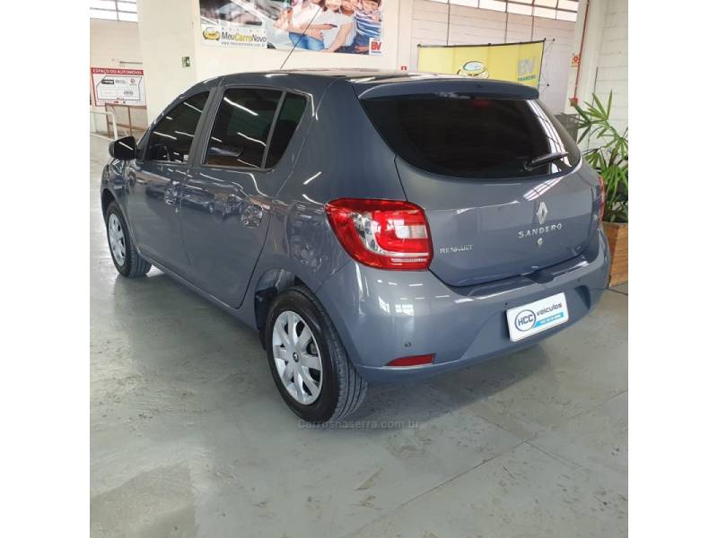 RENAULT - SANDERO - 2017/2018 - Cinza - R$ 49.900,00